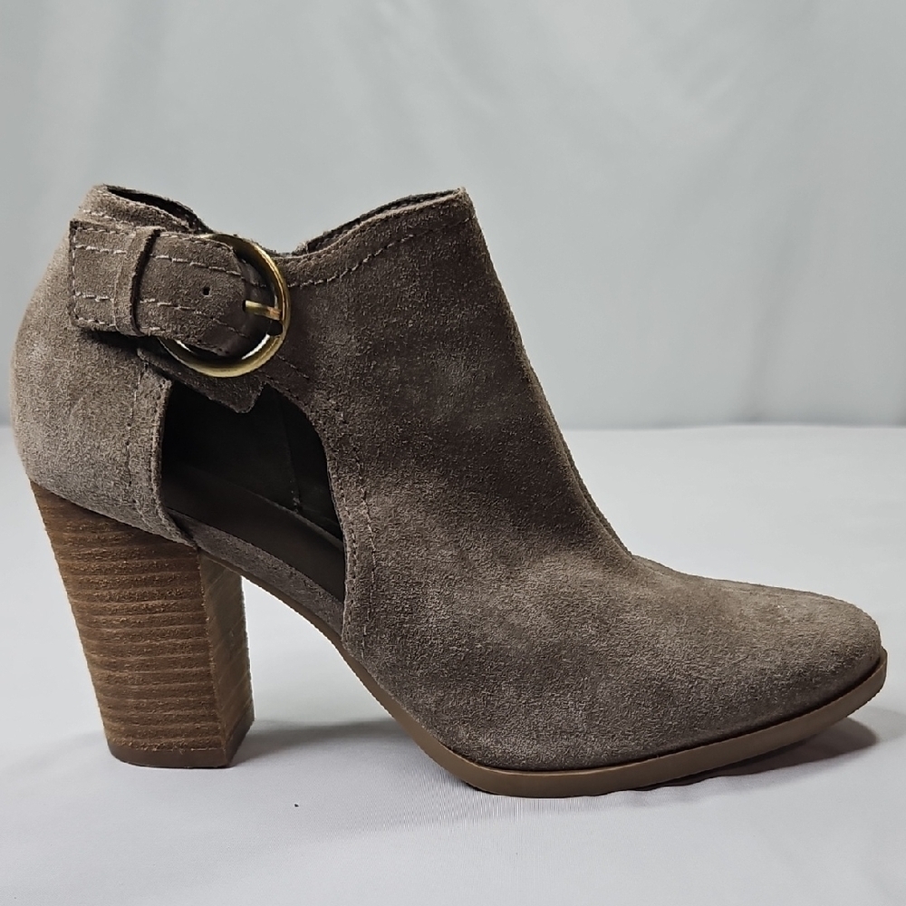 Franco Fortini Taupe Suede Ankle Booties Sixe 8.5